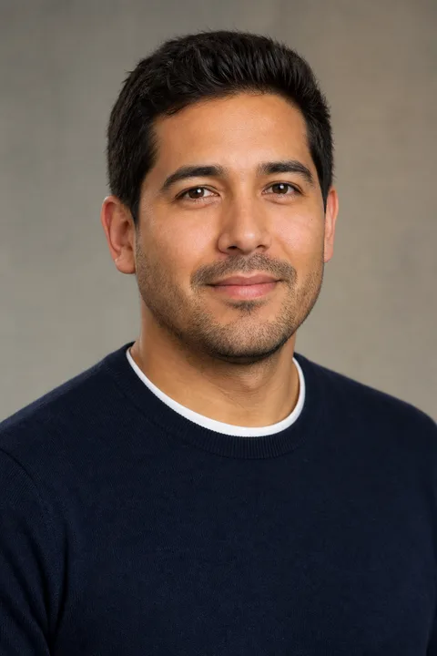 Alex Rivera (Sample)